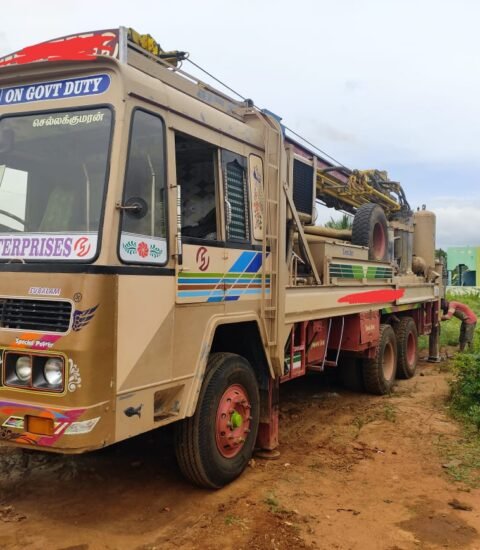second hand sensor borewell lorry and support
